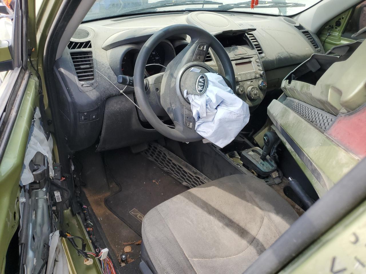 KNDJT2A24A7113496 2010 Kia Soul +