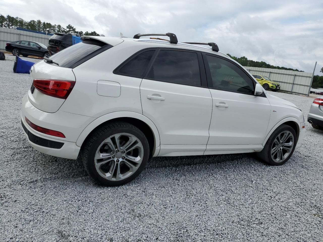 2018 Audi Q3 Premium vin: WA1BCCFSXJR032634