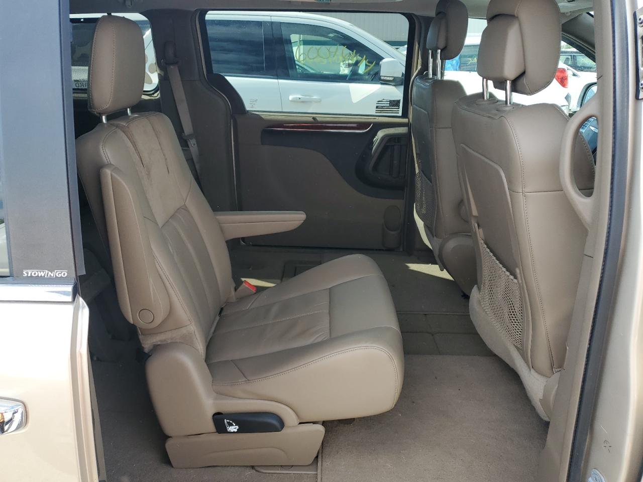 2C4RC1GG9ER176680 2014 Chrysler Town & Country Limited