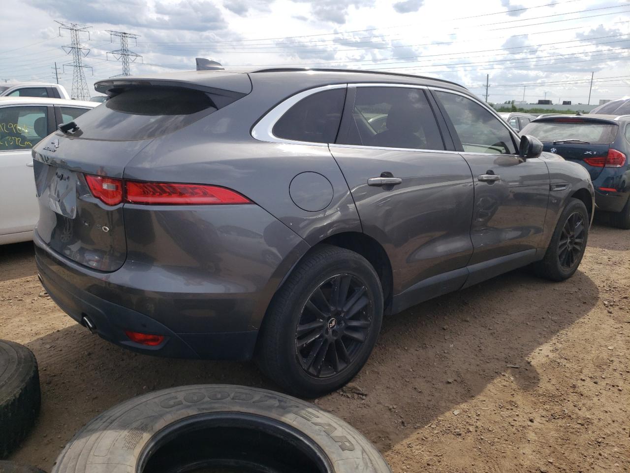 2017 Jaguar F-Pace Prestige vin: SADCK2BVXHA069123