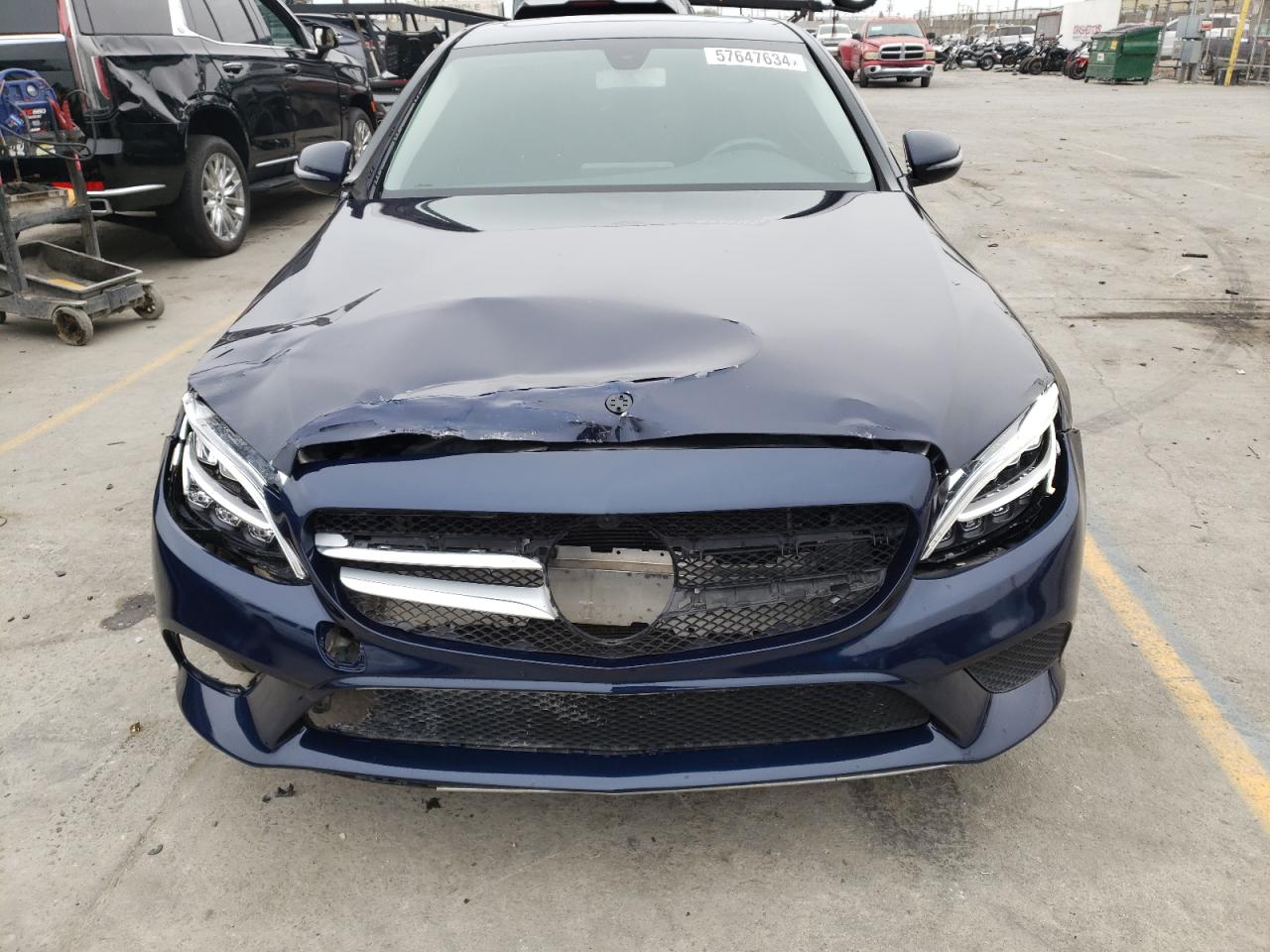 2019 Mercedes-Benz C 300 vin: 55SWF8DB4KU288501