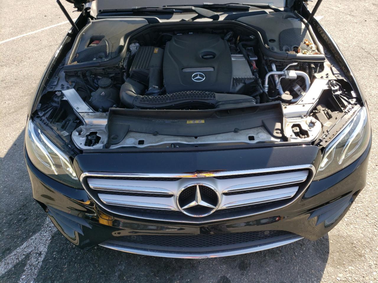 WDDZF4JB0JA394940 2018 Mercedes-Benz E 300