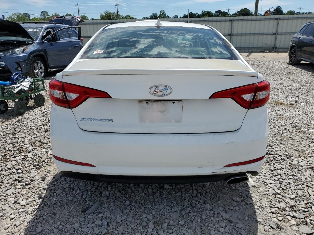 5NPE24AF1FH143447 2015 Hyundai Sonata Se