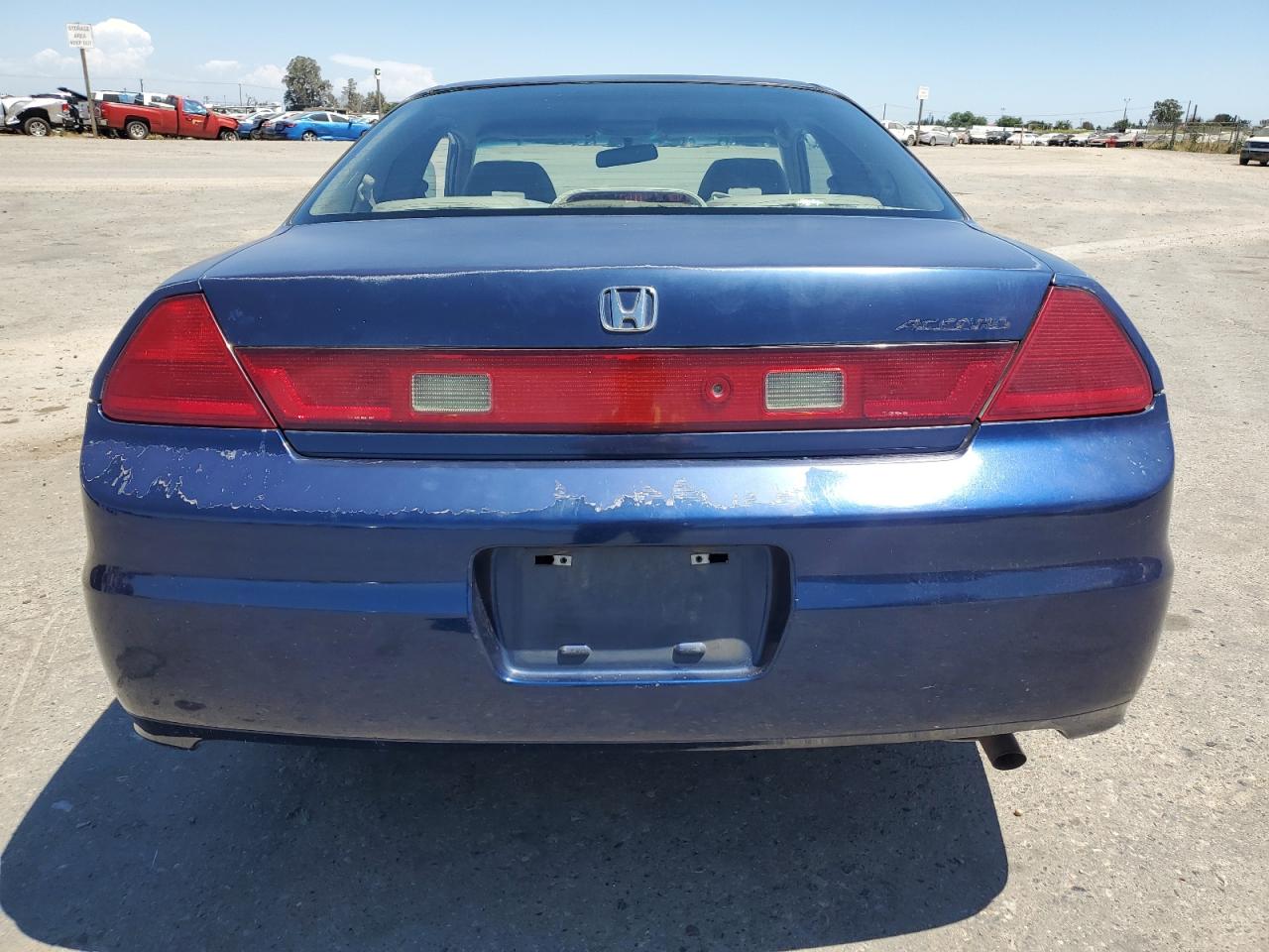 1HGCG32671A028810 2001 Honda Accord Lx