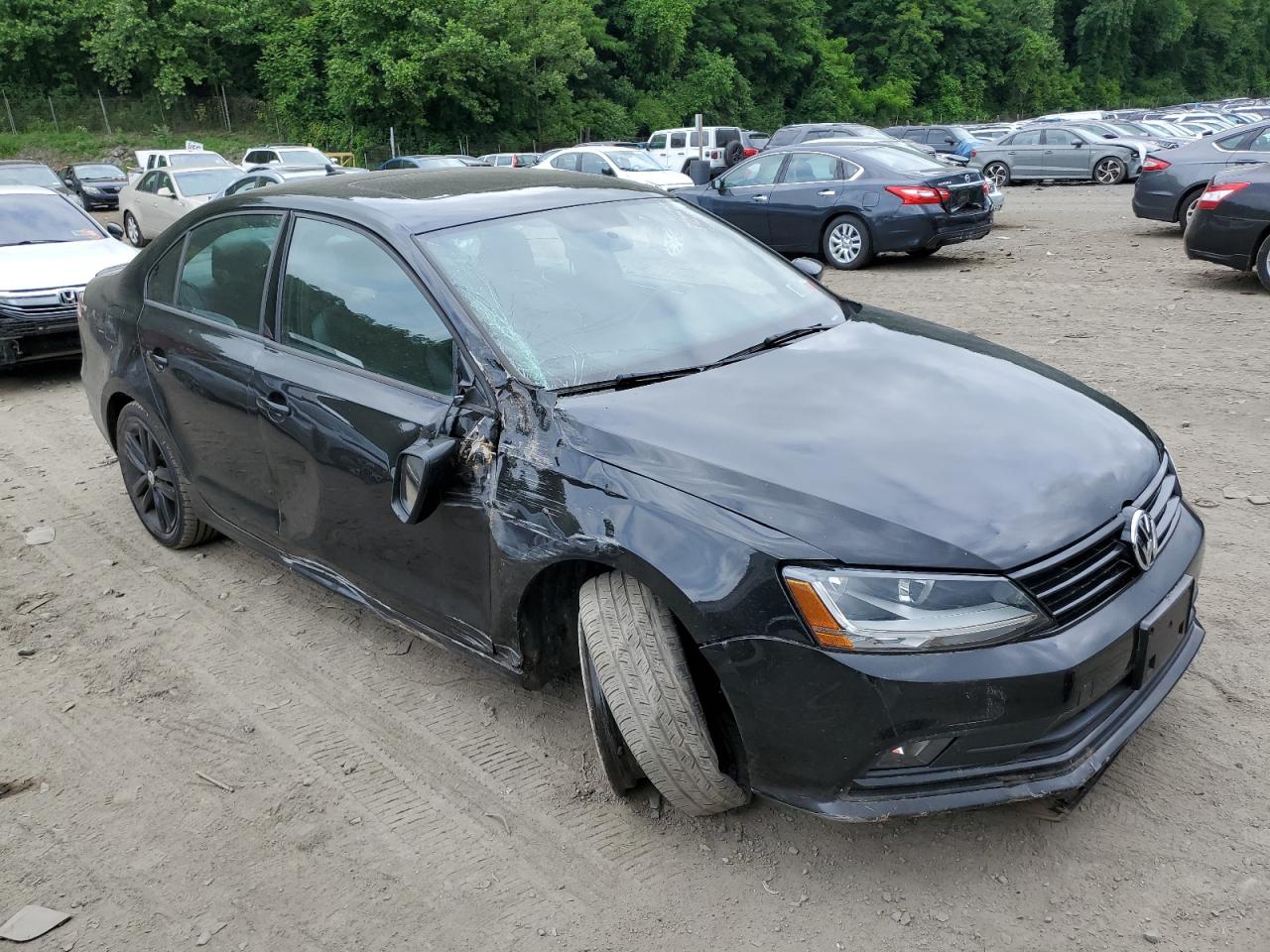 2018 Volkswagen Jetta Sport vin: 3VWD17AJ9JM220585