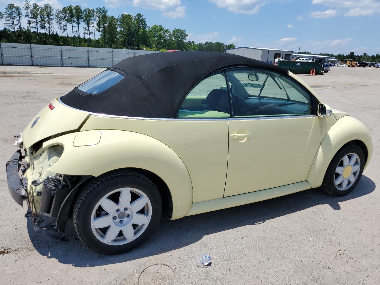 Lot #2926054768 2003 VOLKSWAGEN NEW BEETLE