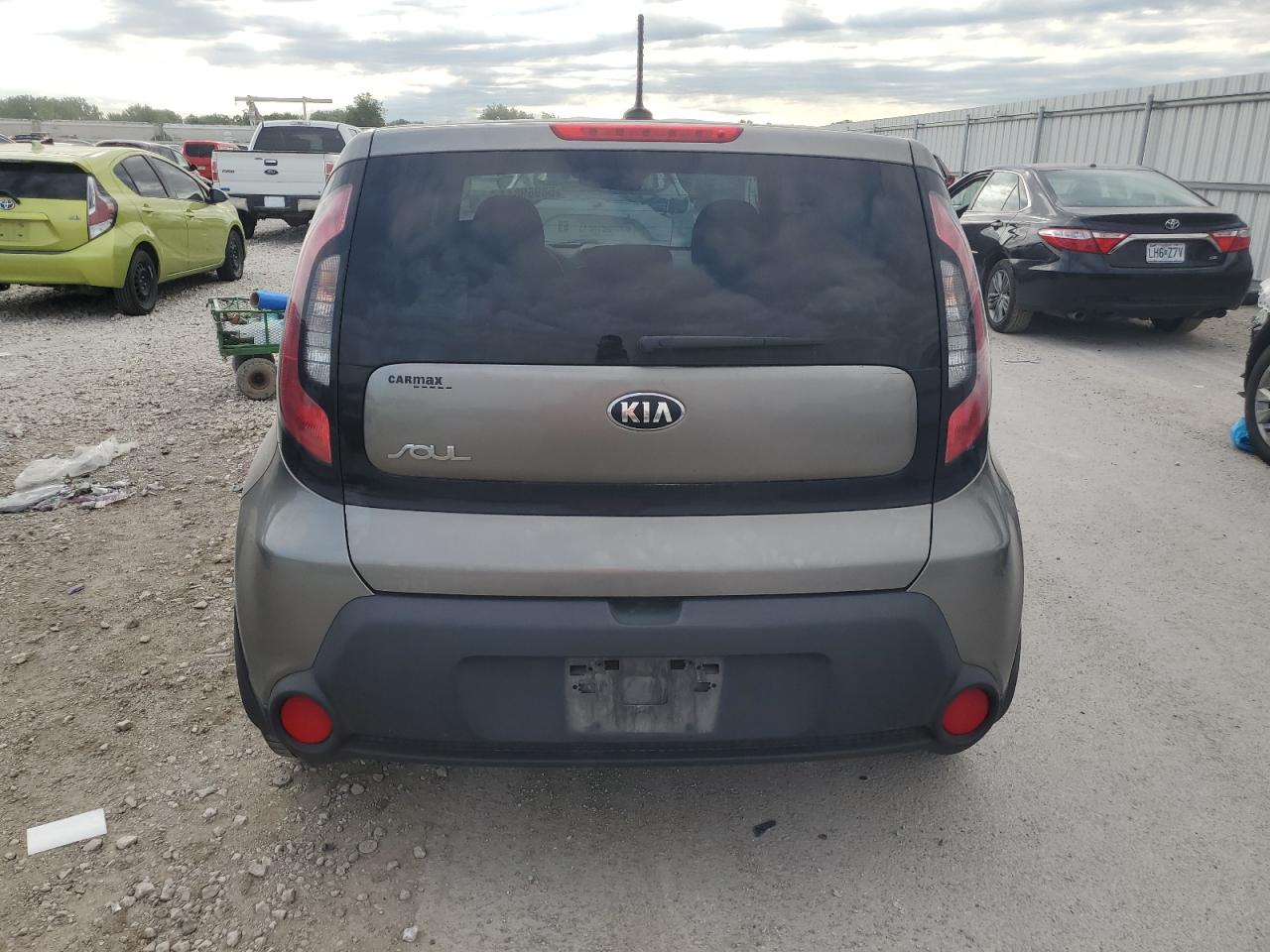 KNDJN2A23G7267815 2016 Kia Soul