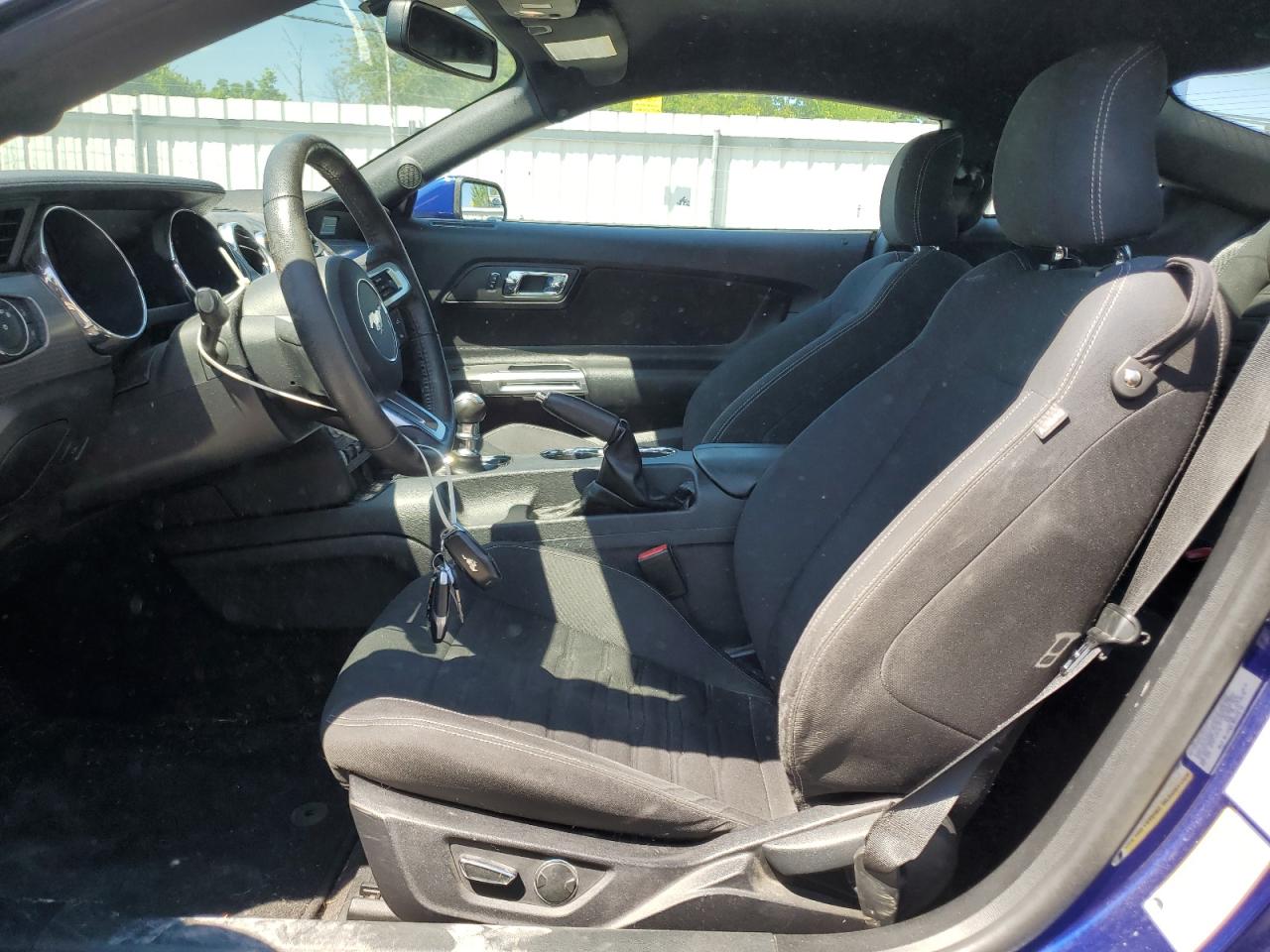 1FA6P8THXF5321809 2015 Ford Mustang
