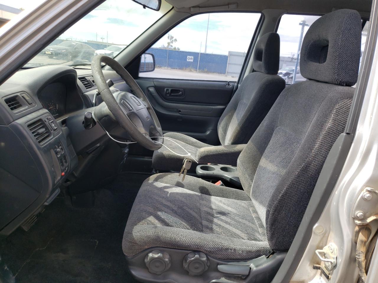 JHLRD284XYC011230 2000 Honda Cr-V Lx