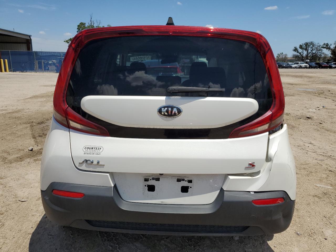 KNDJ23AU6M7770587 2021 Kia Soul Lx