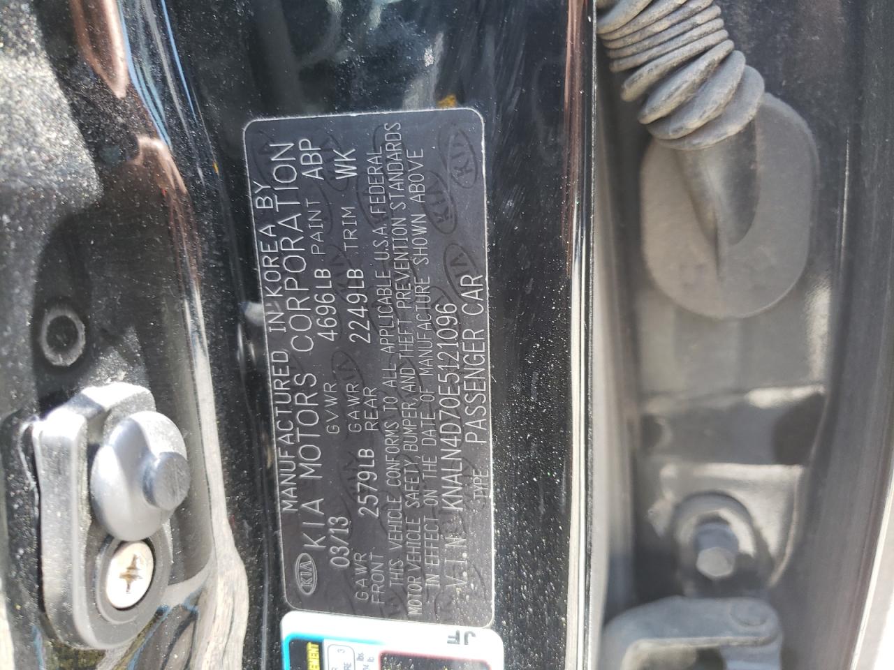 KNALN4D70E5121096 2014 Kia Cadenza Premium