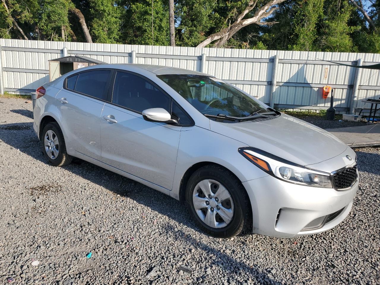 3KPFK4A77JE169514 2018 Kia Forte Lx