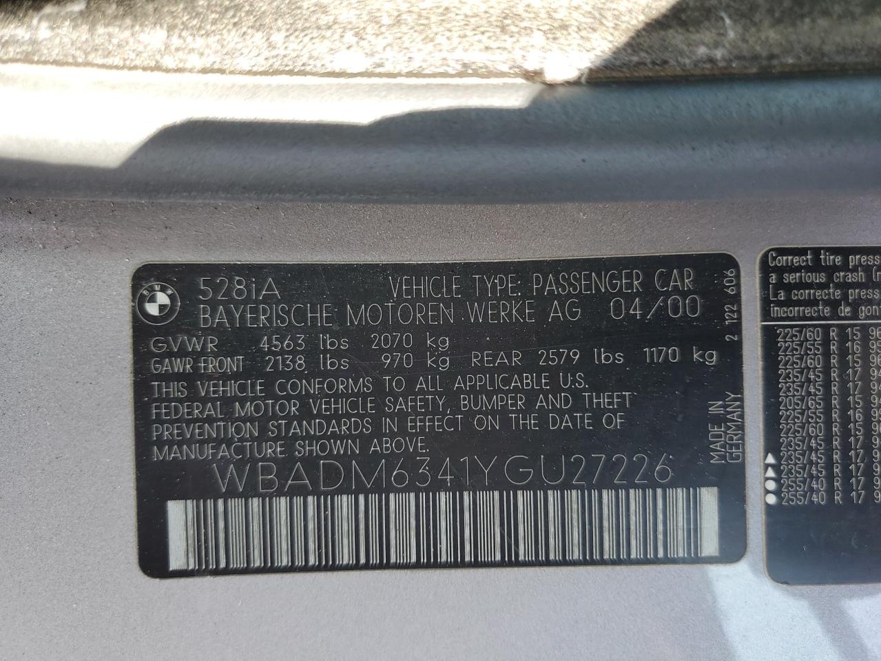 WBADM6341YGU27226 2000 BMW 528 I Automatic