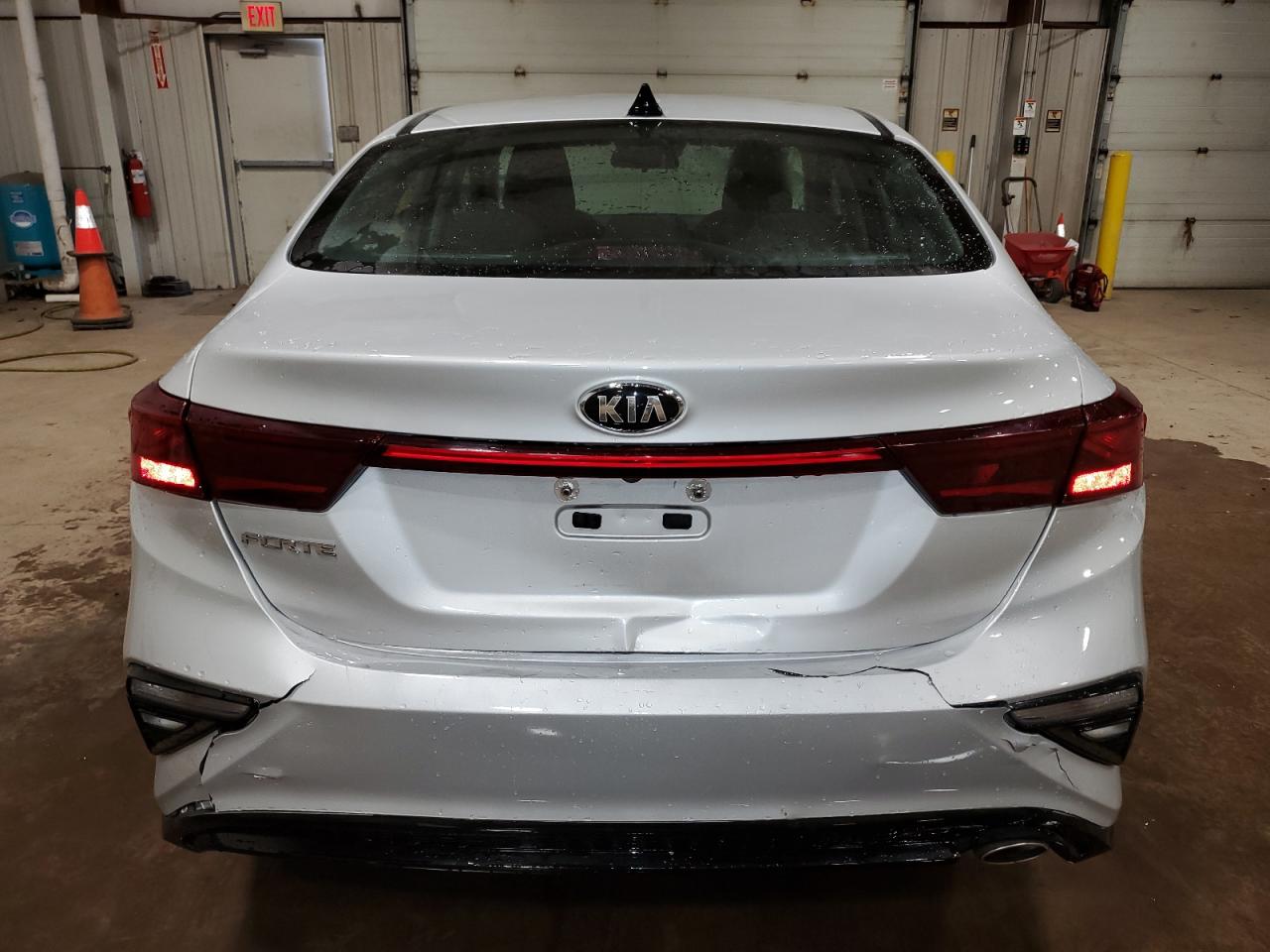 2021 Kia Forte Fe vin: 3KPF24AD0ME334118