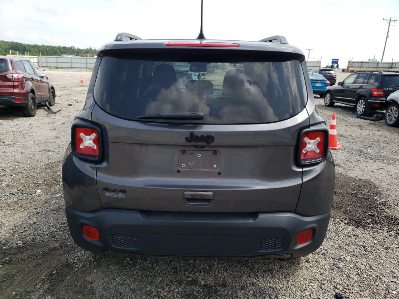ZACNJBB18KPK38676 2019 Jeep Renegade Latitude