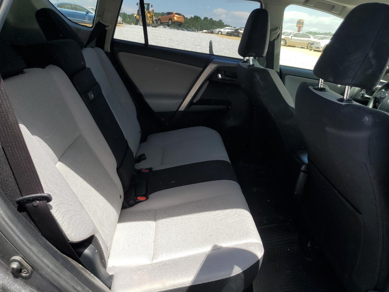 JTMRJREV5HD146878 2017 Toyota Rav4 Hv Le