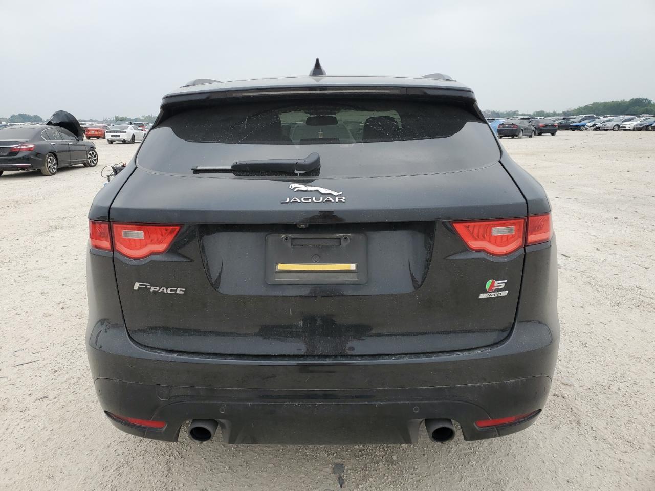 SADCM2BV0HA079556 2017 Jaguar F-Pace S