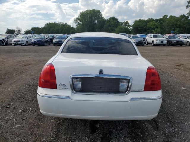 2009 Lincoln Town Car Signature Limited VIN: 2LNHM82V49X618902 Lot: 60078464