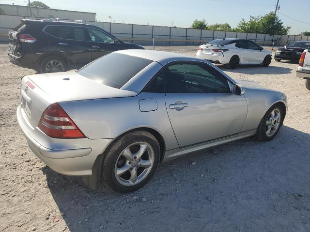 2002 Mercedes-Benz Slk 320 VIN: WDBKK65F62F261439 Lot: 57946134