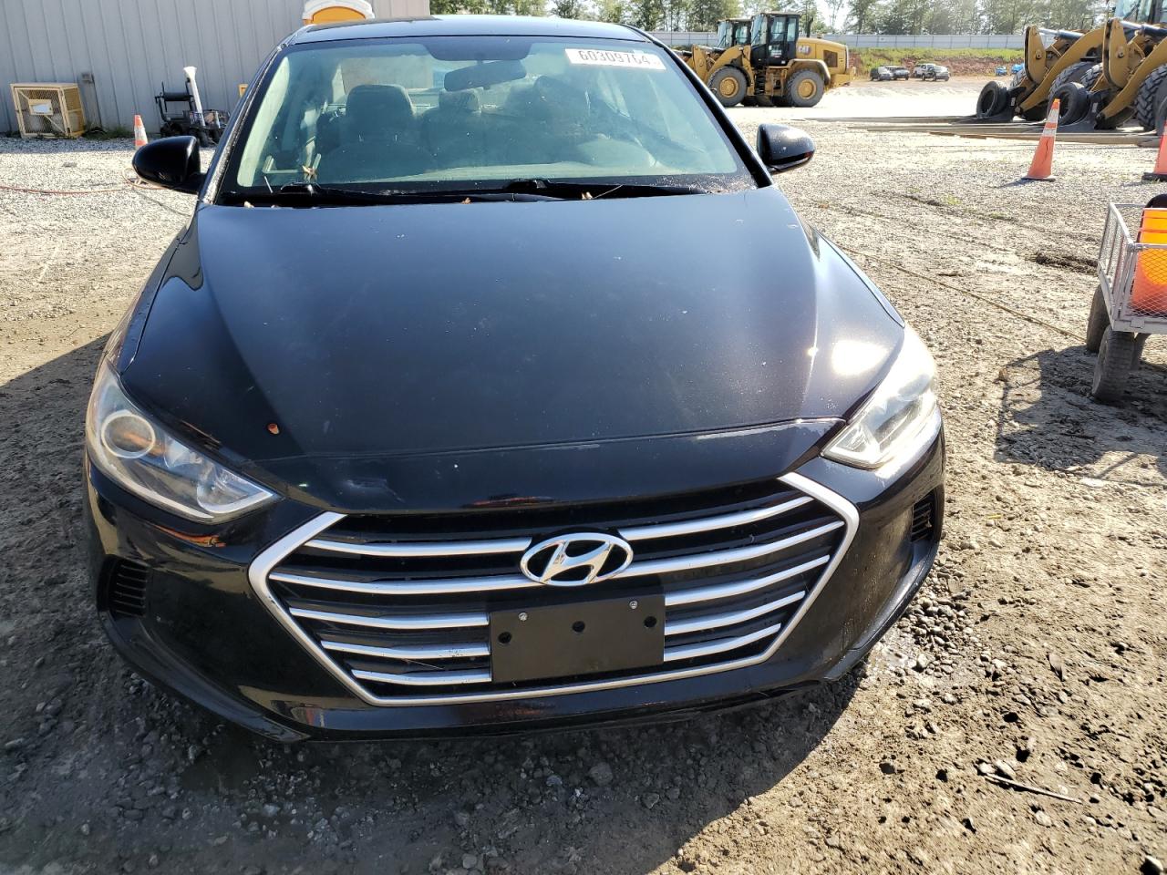 2017 Hyundai Elantra Se vin: 5NPD74LF0HH125535