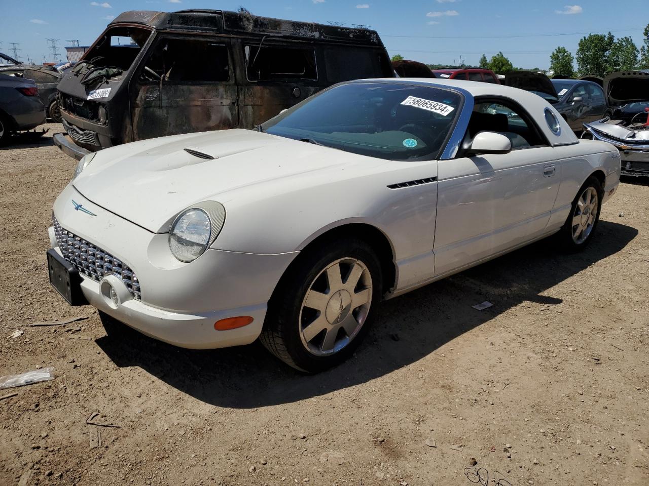 1FAHP60AX2Y106492 2002 Ford Thunderbird