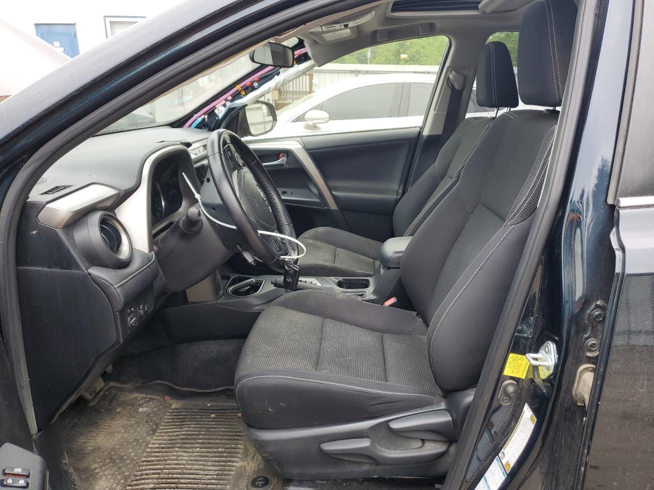 JTMRJREV4HD075575 2017 Toyota Rav4 Hv Le