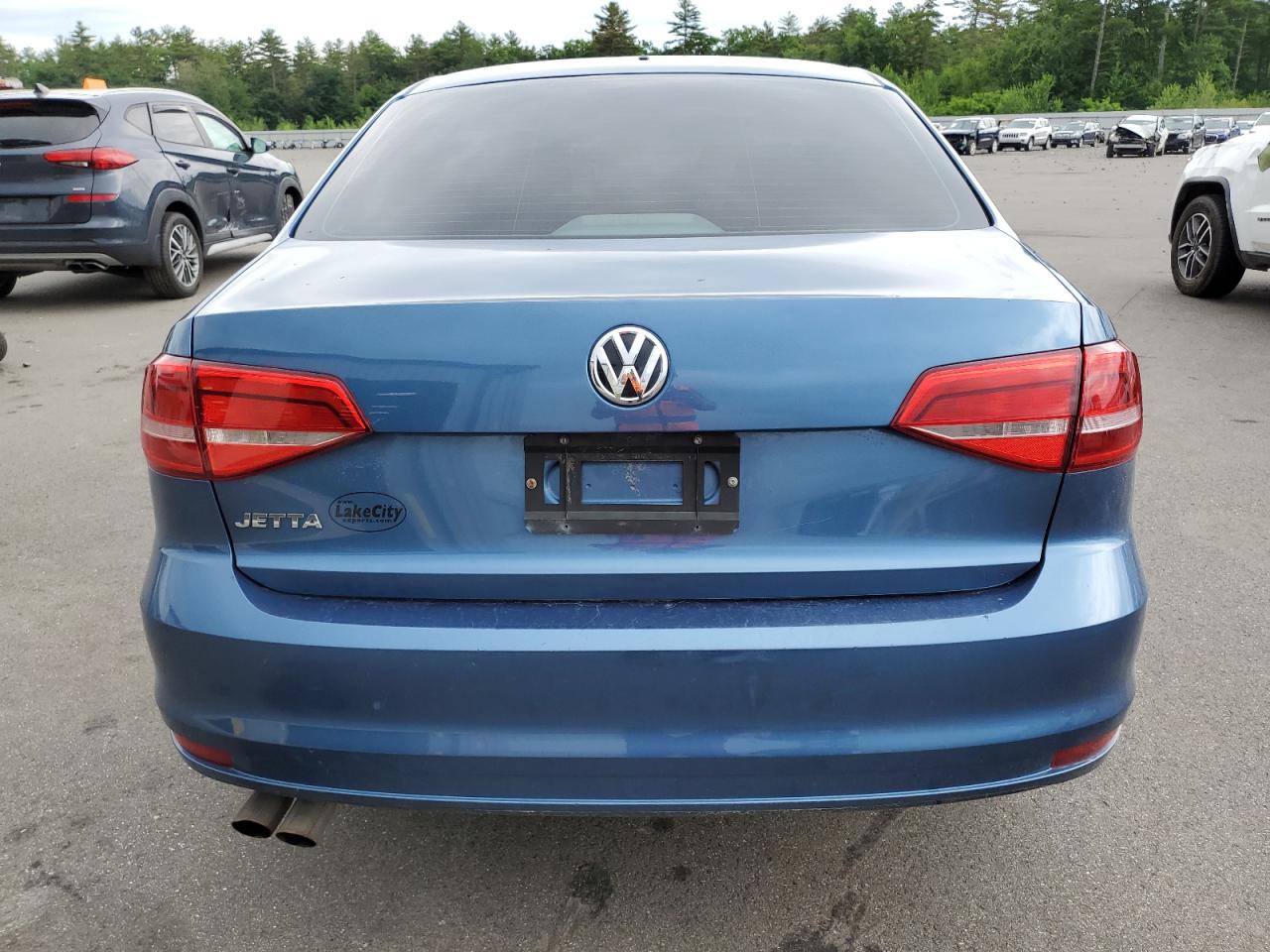 2015 Volkswagen Jetta Base vin: 3VW2K7AJ2FM222626