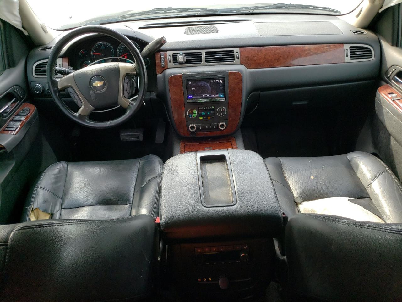 1GNSCKE06ER176162 2014 Chevrolet Suburban C1500 Ltz