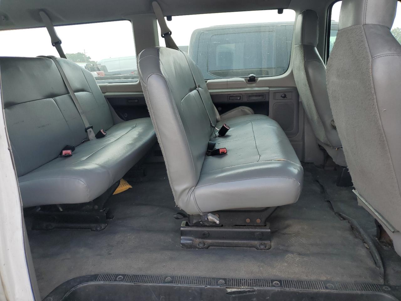 1FBNE3BL5ADA12062 2010 Ford Econoline E350 Super Duty Wagon