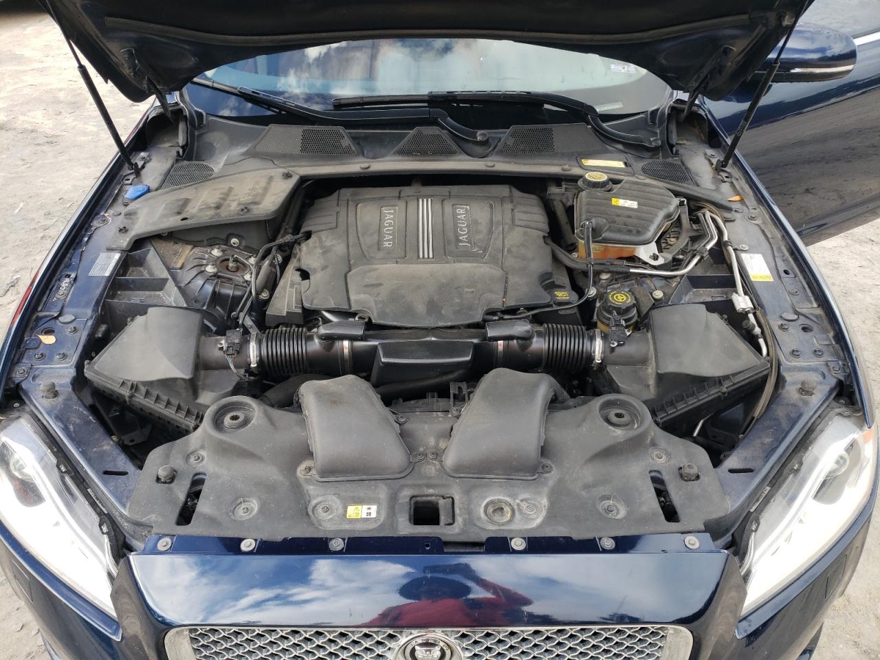 SAJWA2GB0BLV09535 2011 Jaguar Xjl