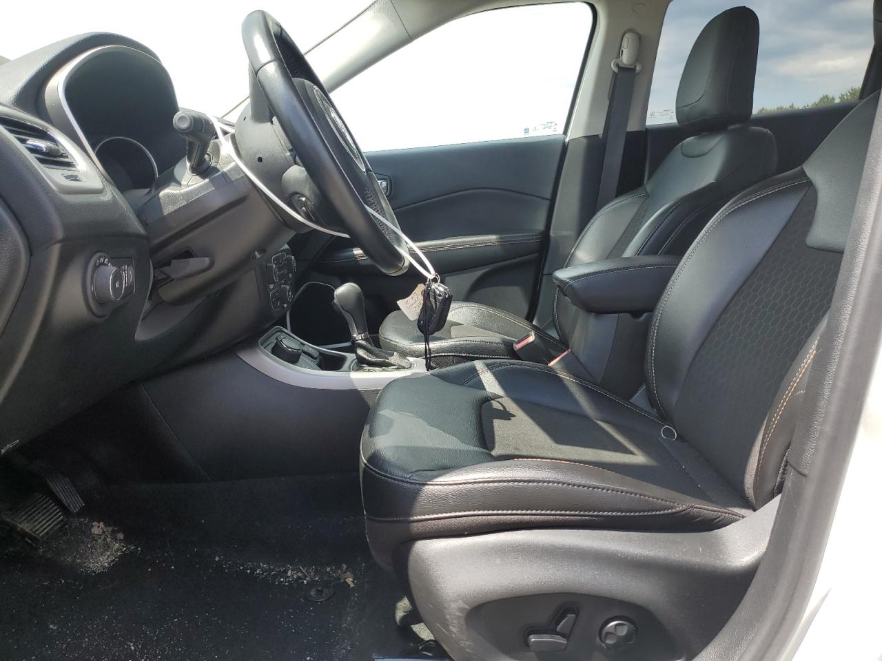 3C4NJDBB3LT197228 2020 Jeep Compass Latitude