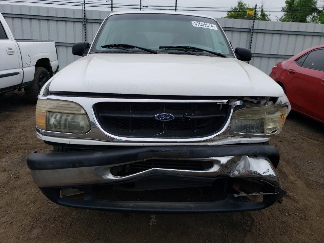 1FMZU35P8WUC68035 1998 Ford Explorer