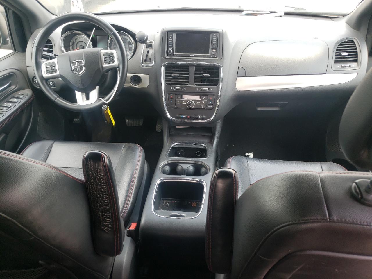 2C4RDGEG0GR371332 2016 Dodge Grand Caravan R/T