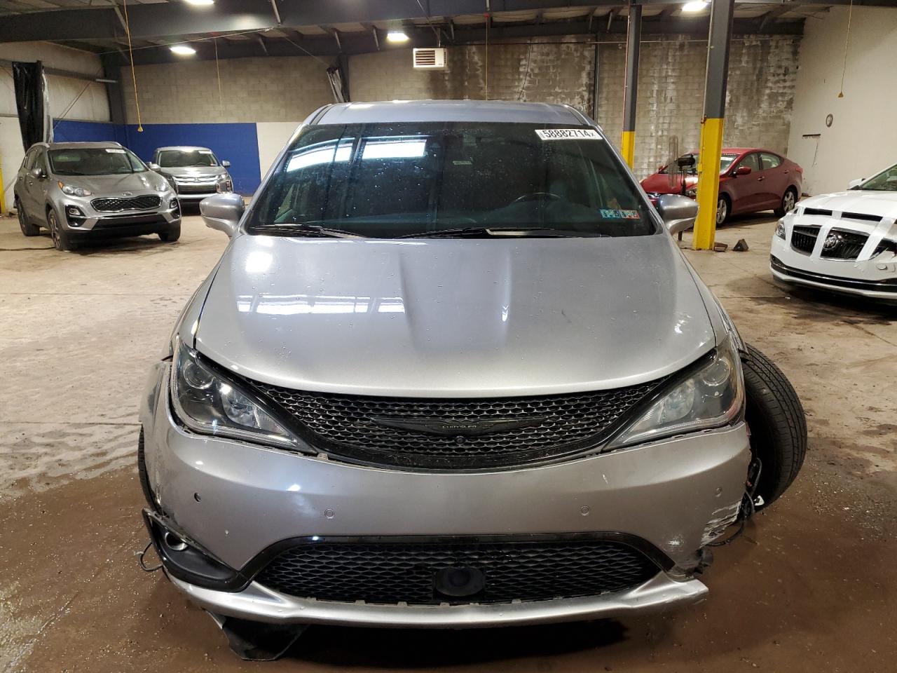 2019 Chrysler Pacifica Touring Plus vin: 2C4RC1FG3KR629706