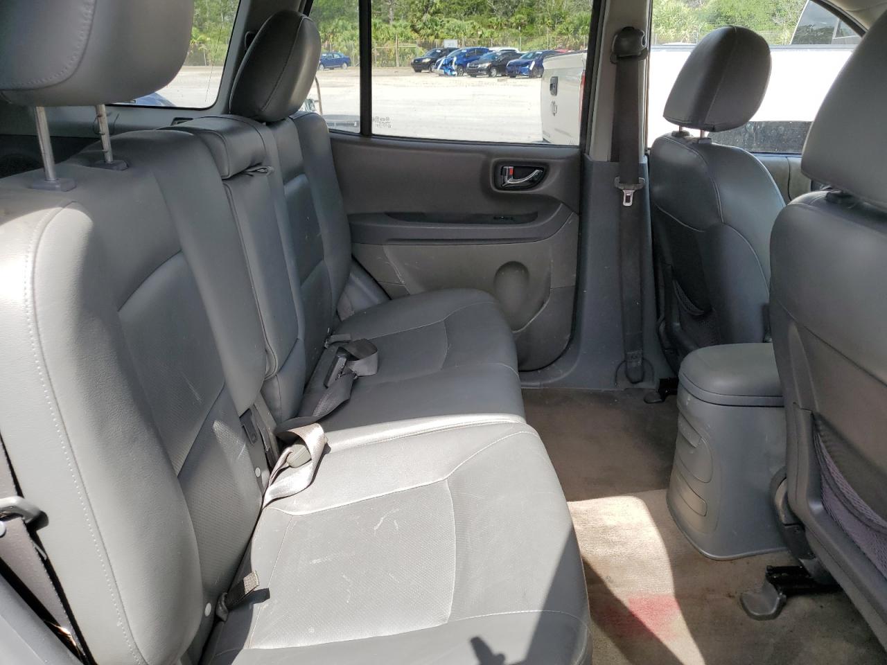 KM8SC73E83U561152 2003 Hyundai Santa Fe Gls