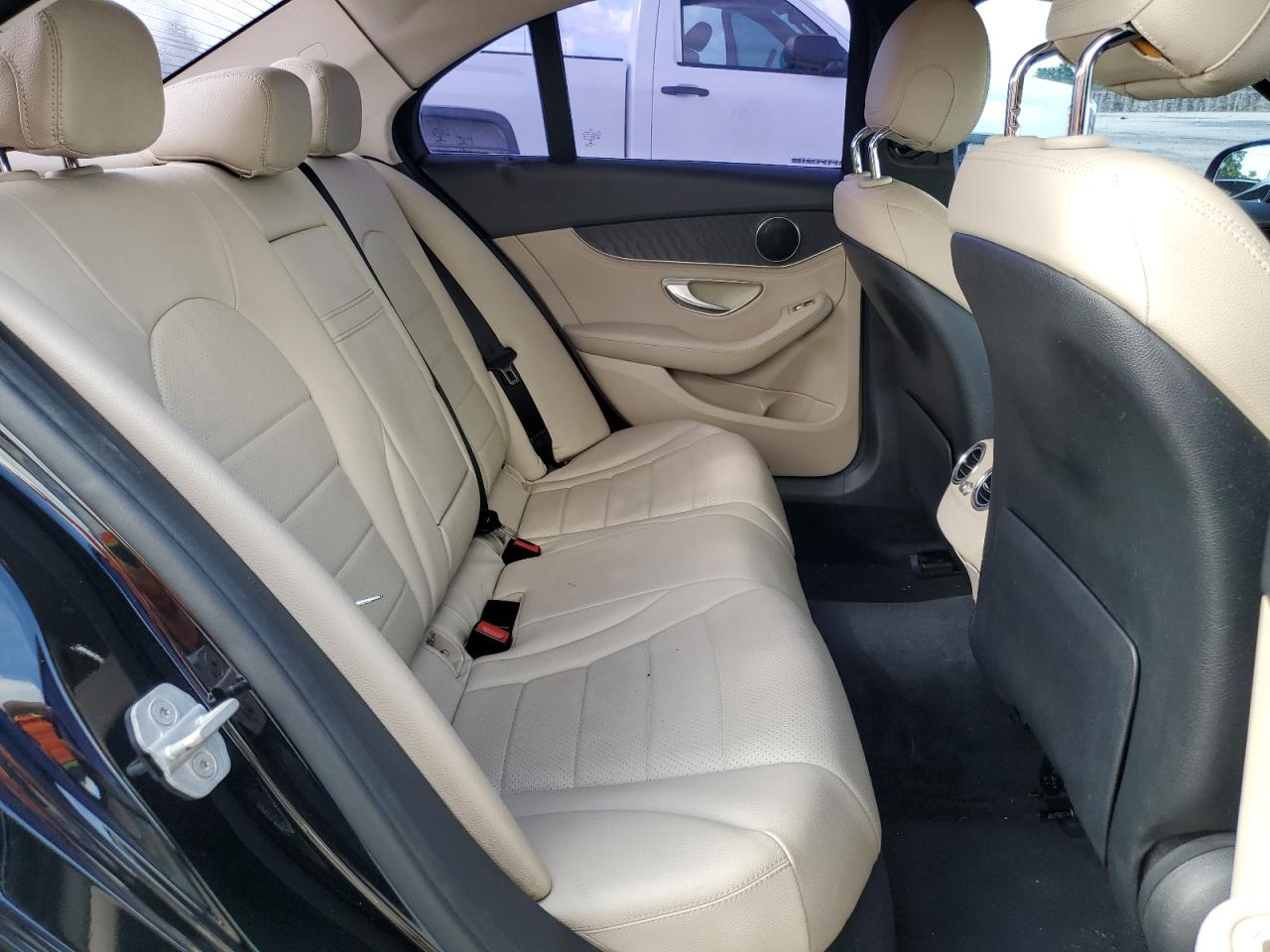 55SWF4JB8GU101099 2016 Mercedes-Benz C 300