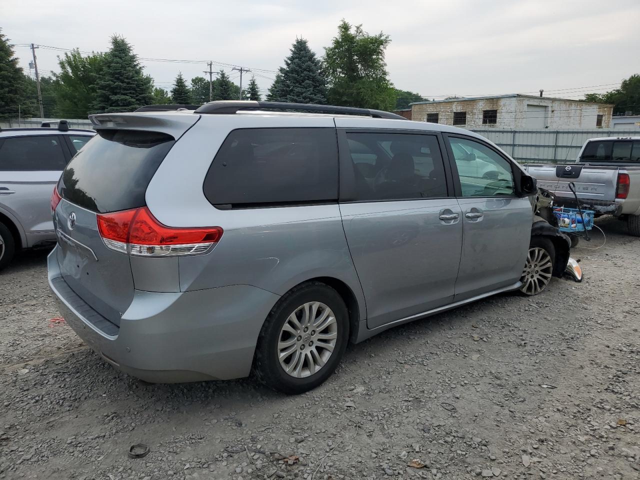 5TDYK3DC3DS362149 2013 Toyota Sienna Xle