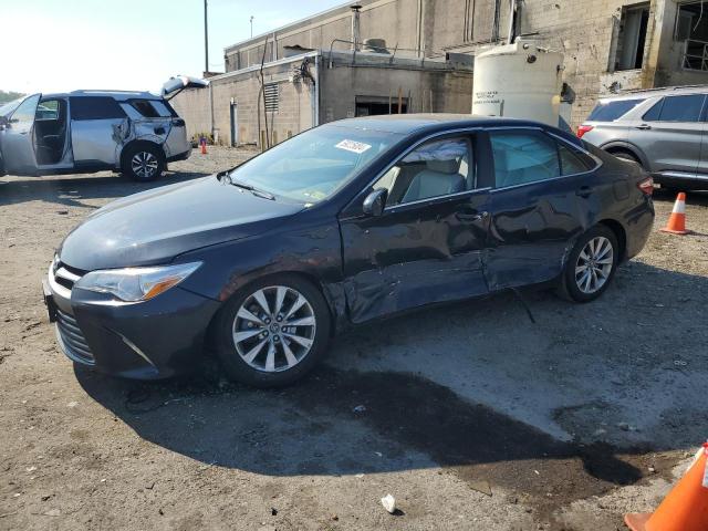 4T1BF1FK9HU728258 2017 TOYOTA CAMRY - Image 1