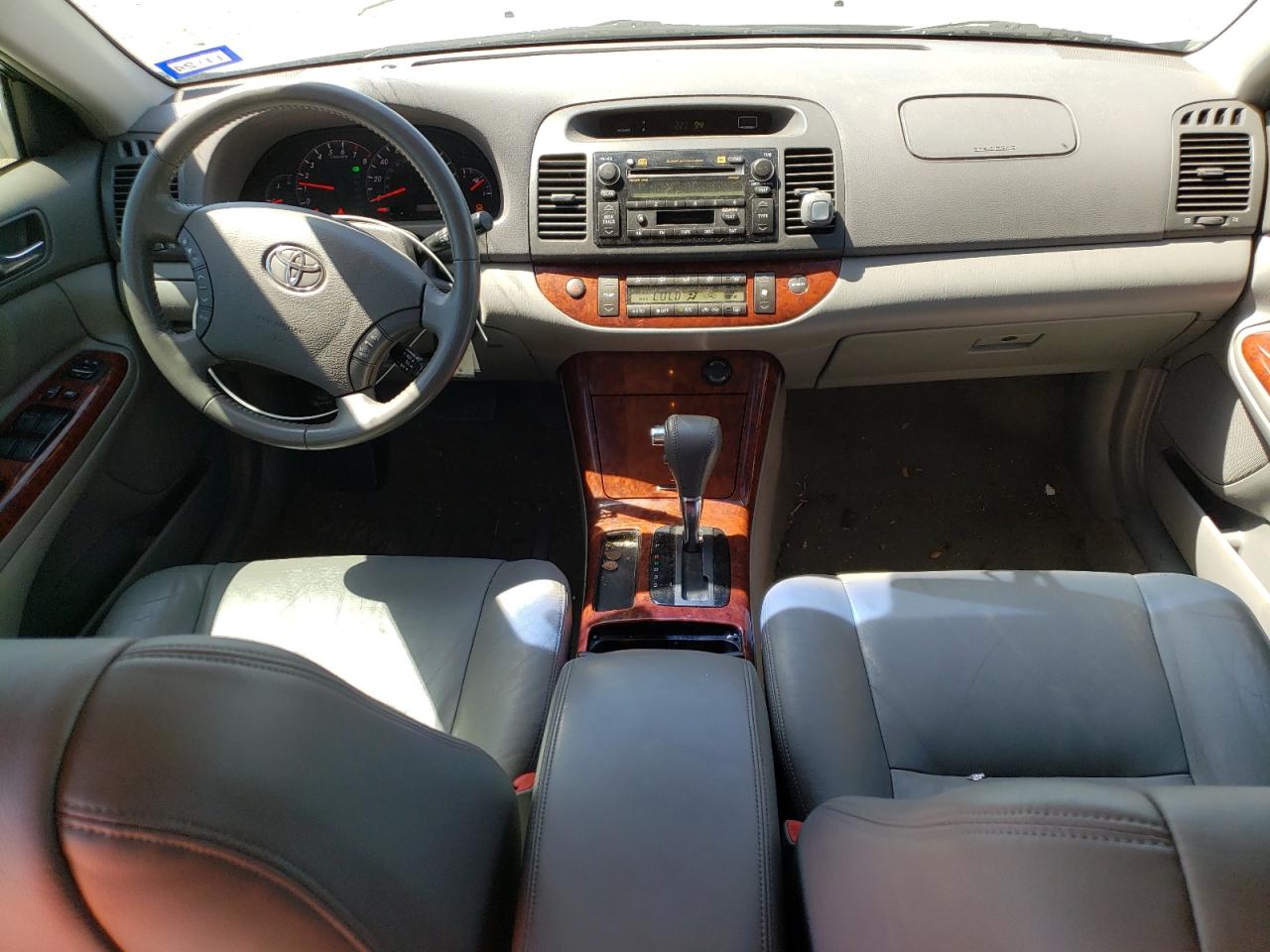 JTDBF32K550162849 2005 Toyota Camry Le