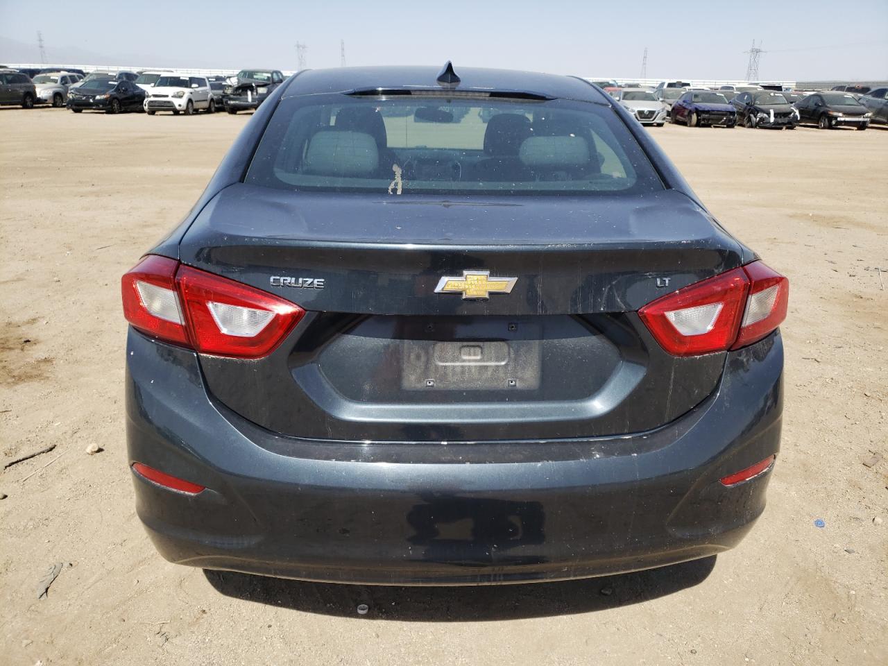 2018 Chevrolet Cruze Lt vin: 1G1BE5SM3J7105785