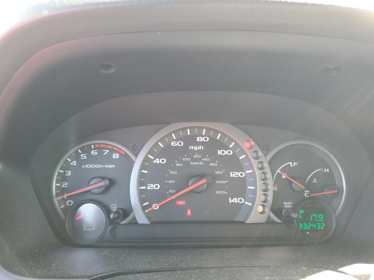 2HKYF185X4H555389 2004 Honda Pilot Exl