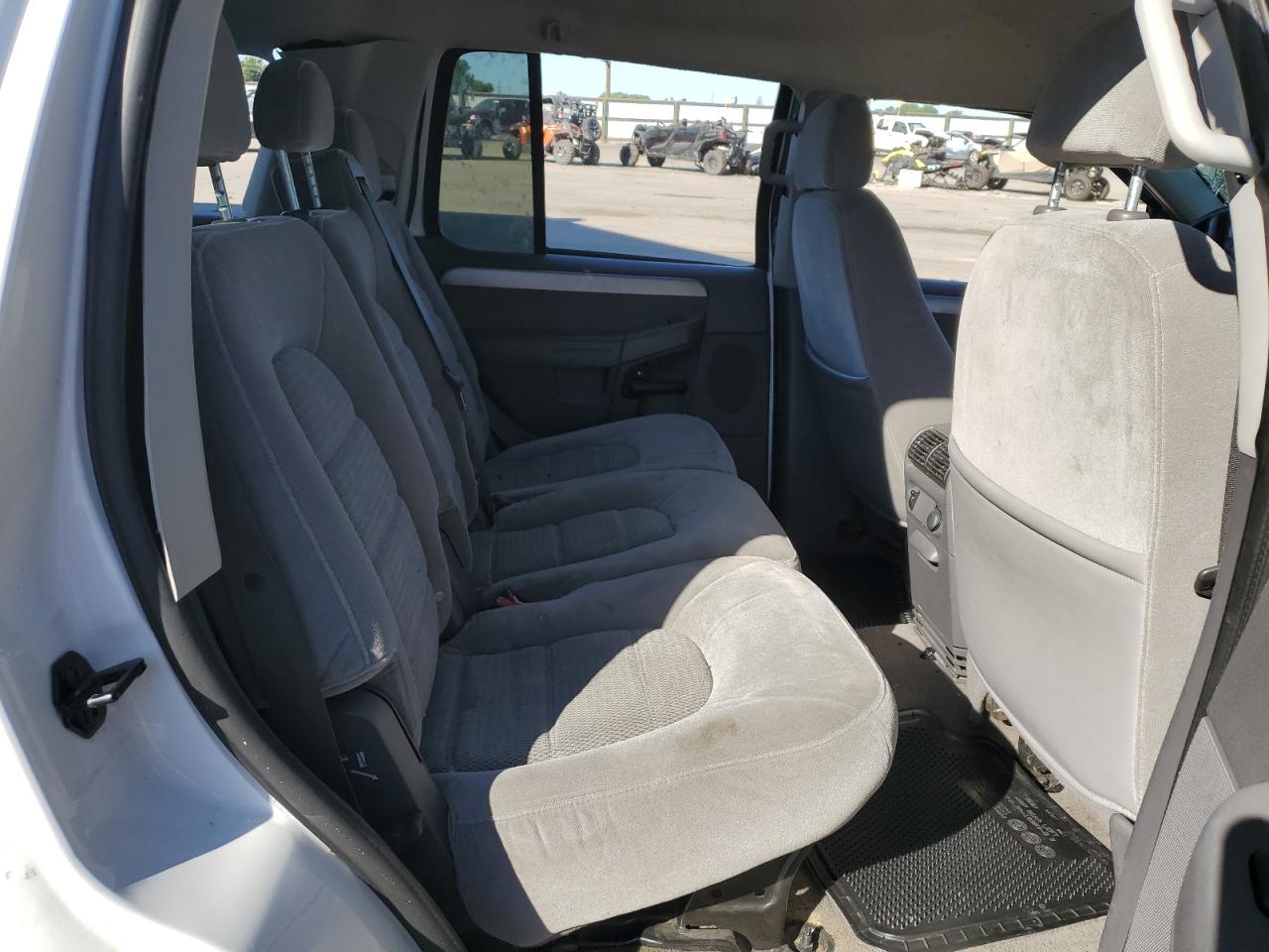 1FMZU63K84ZA17766 2004 Ford Explorer Xlt