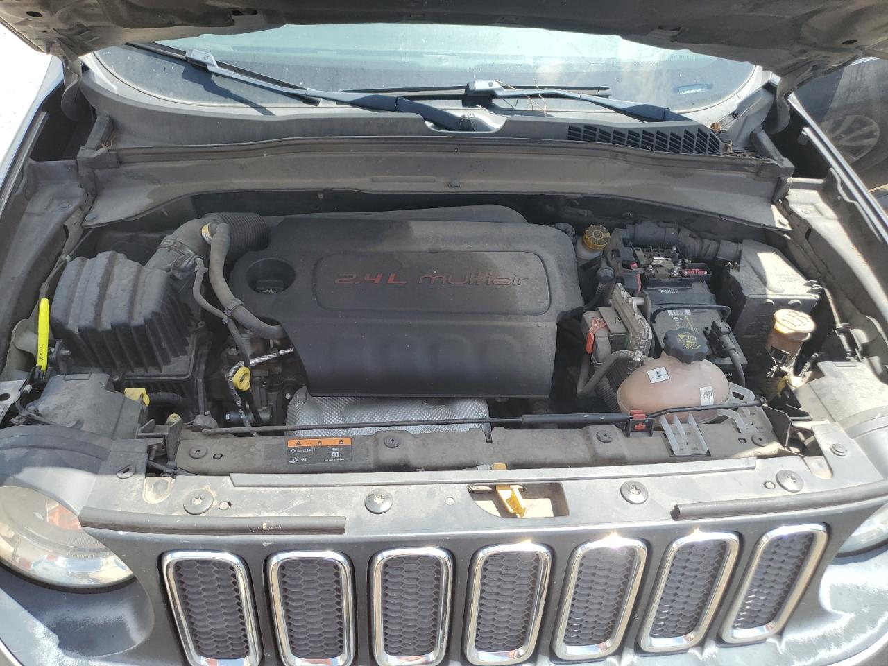 ZACCJABB6HPG38497 2017 Jeep Renegade Latitude