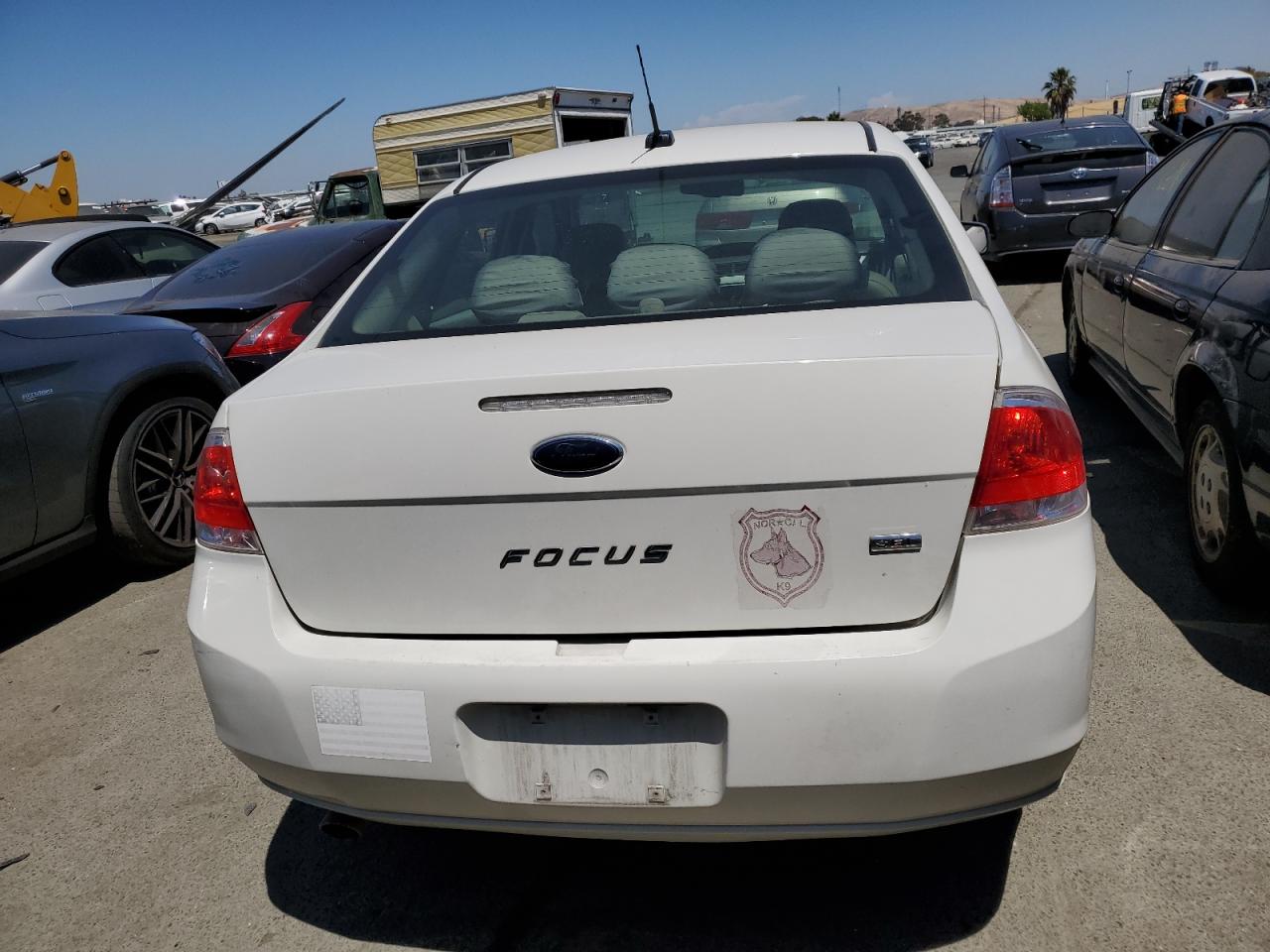 1FAHP3HN5AW206712 2010 Ford Focus Sel