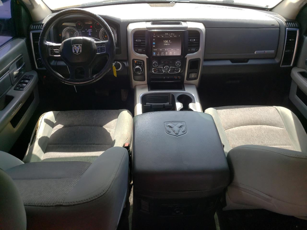 1C6RR6LT0GS341068 2016 Ram 1500 Slt