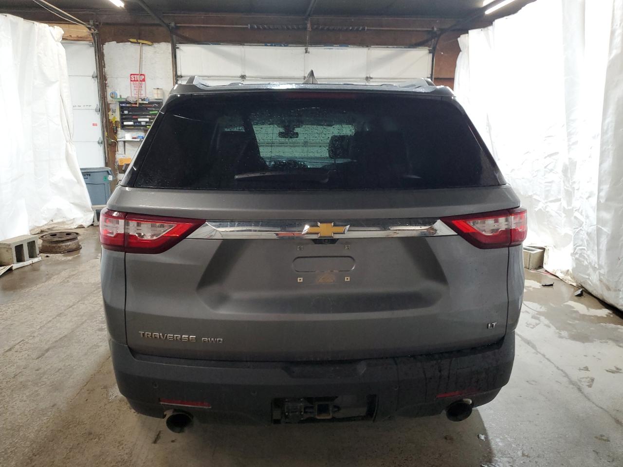 1GNEVHKWXJJ208946 2018 Chevrolet Traverse Lt