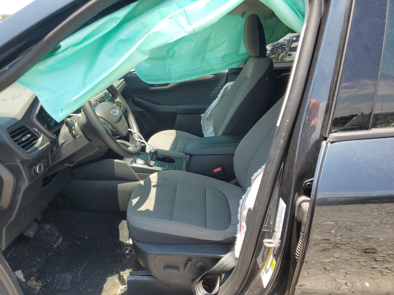 1FMCU0G61NUC03003 2022 Ford Escape Se