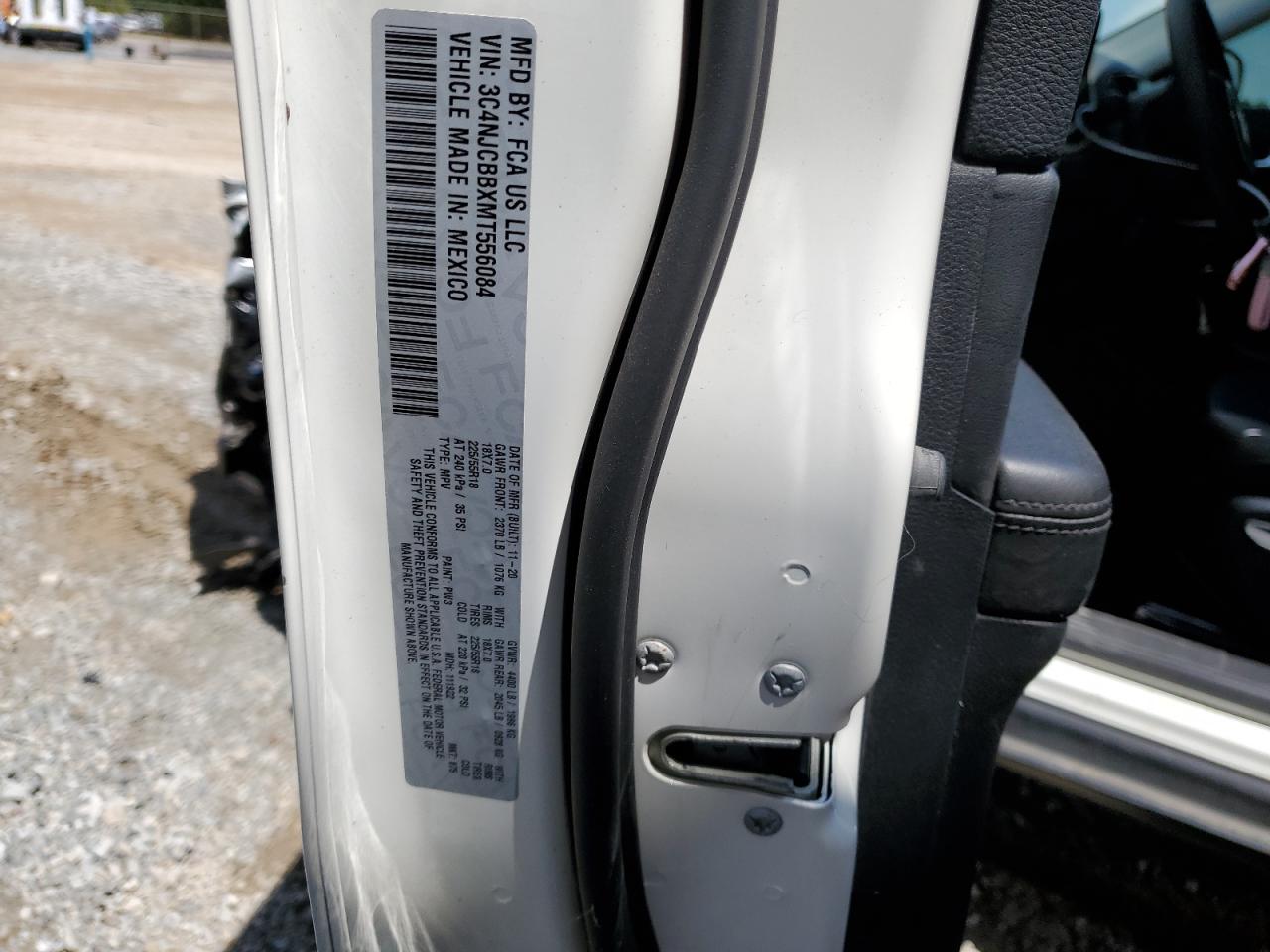 3C4NJCBBXMT556084 2021 Jeep Compass Latitude