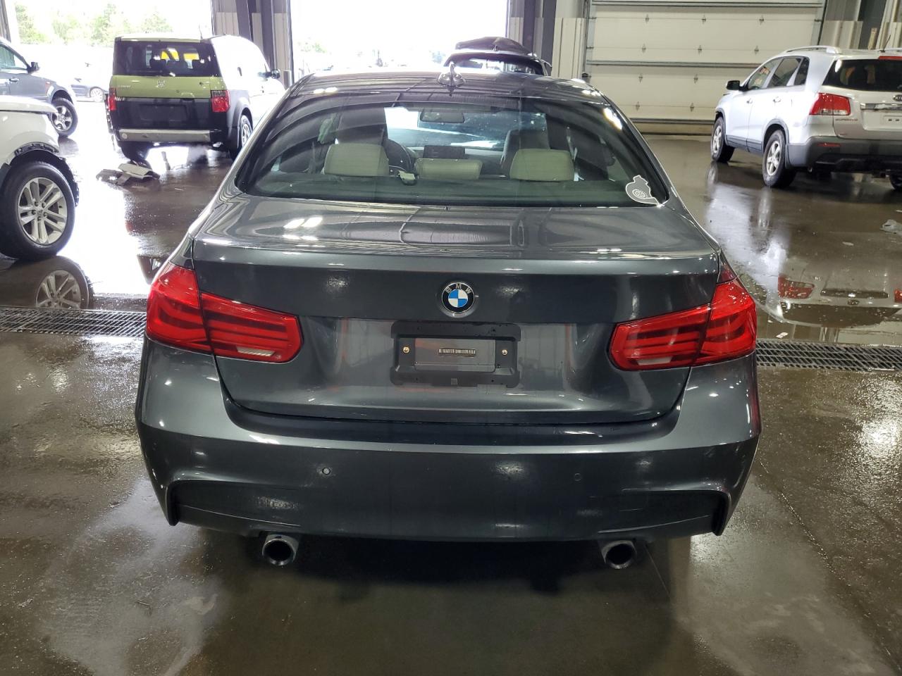 WBA8B7G37HNU94715 2017 BMW 340 Xi