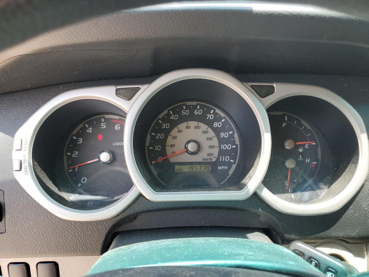 JTEBU14R940055642 2004 Toyota 4Runner Sr5